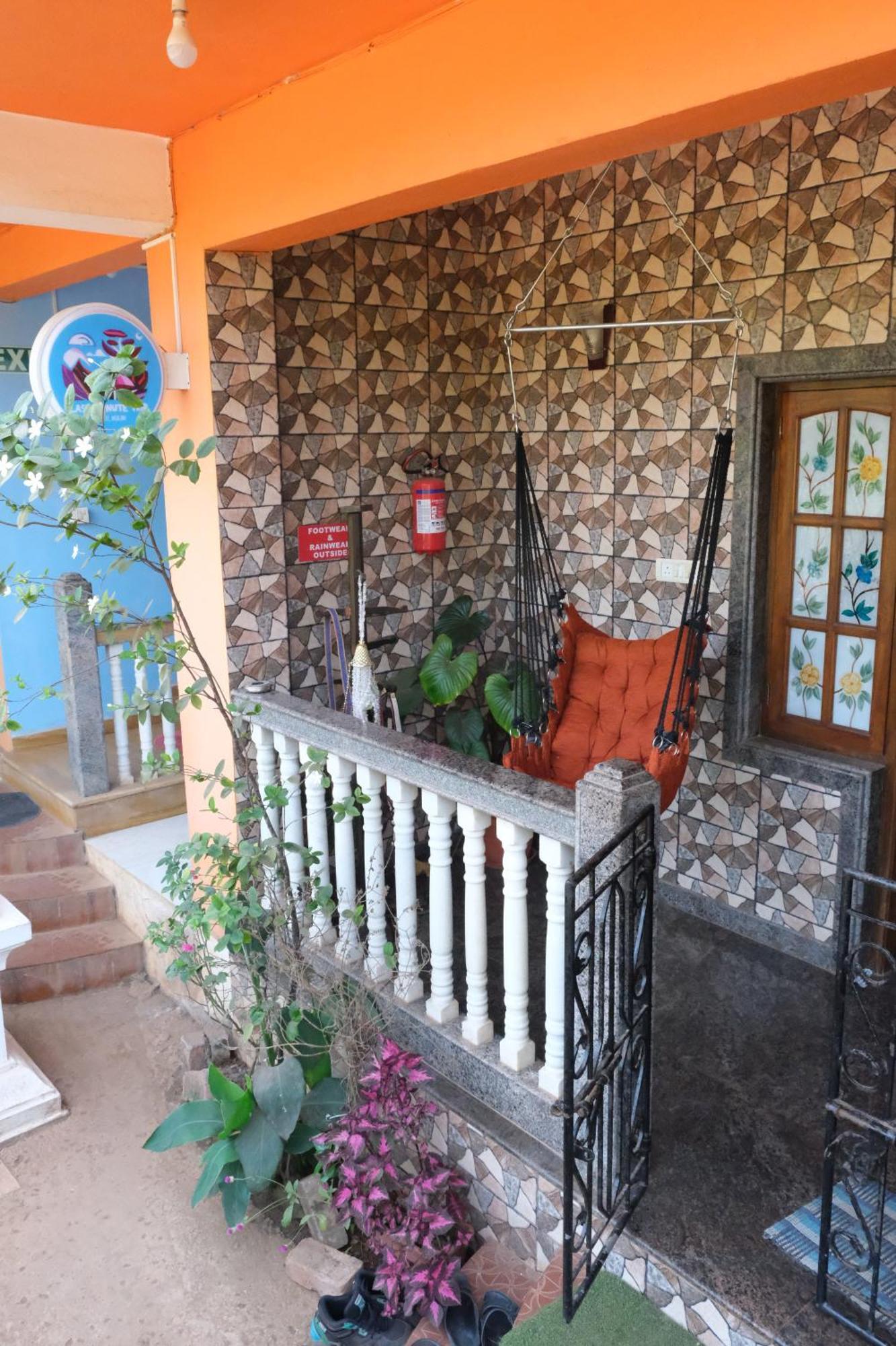 Last Minute Trip Hostel Morjim Exterior photo