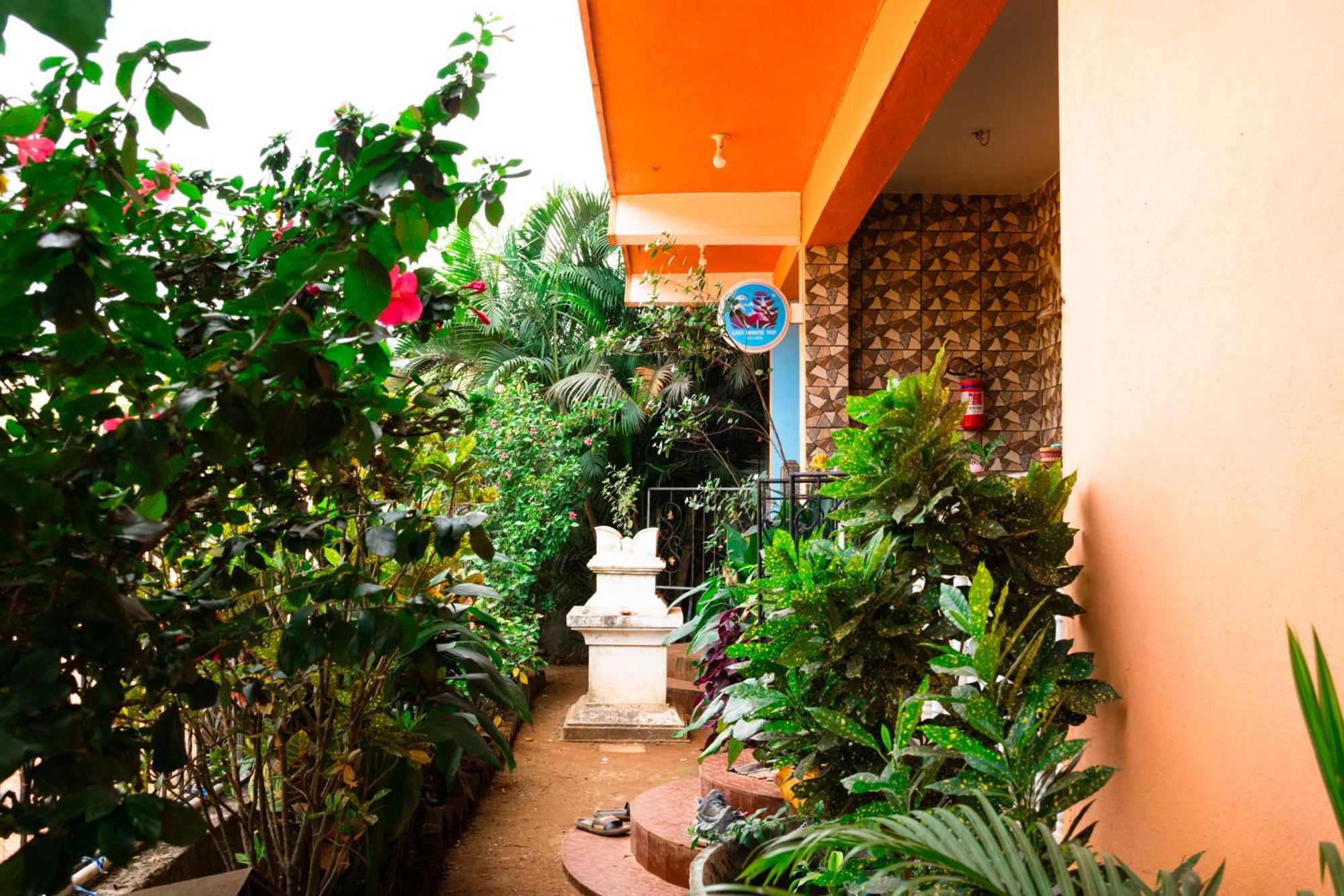 Last Minute Trip Hostel Morjim Exterior photo